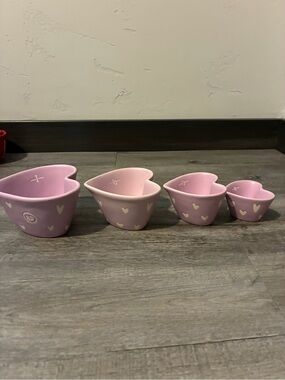 Rae Dunn lavender heart measuring cups